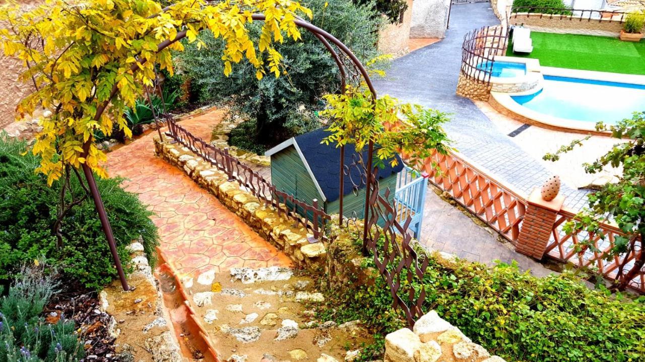 Casas Rurales Almoguer Frailes Luaran gambar